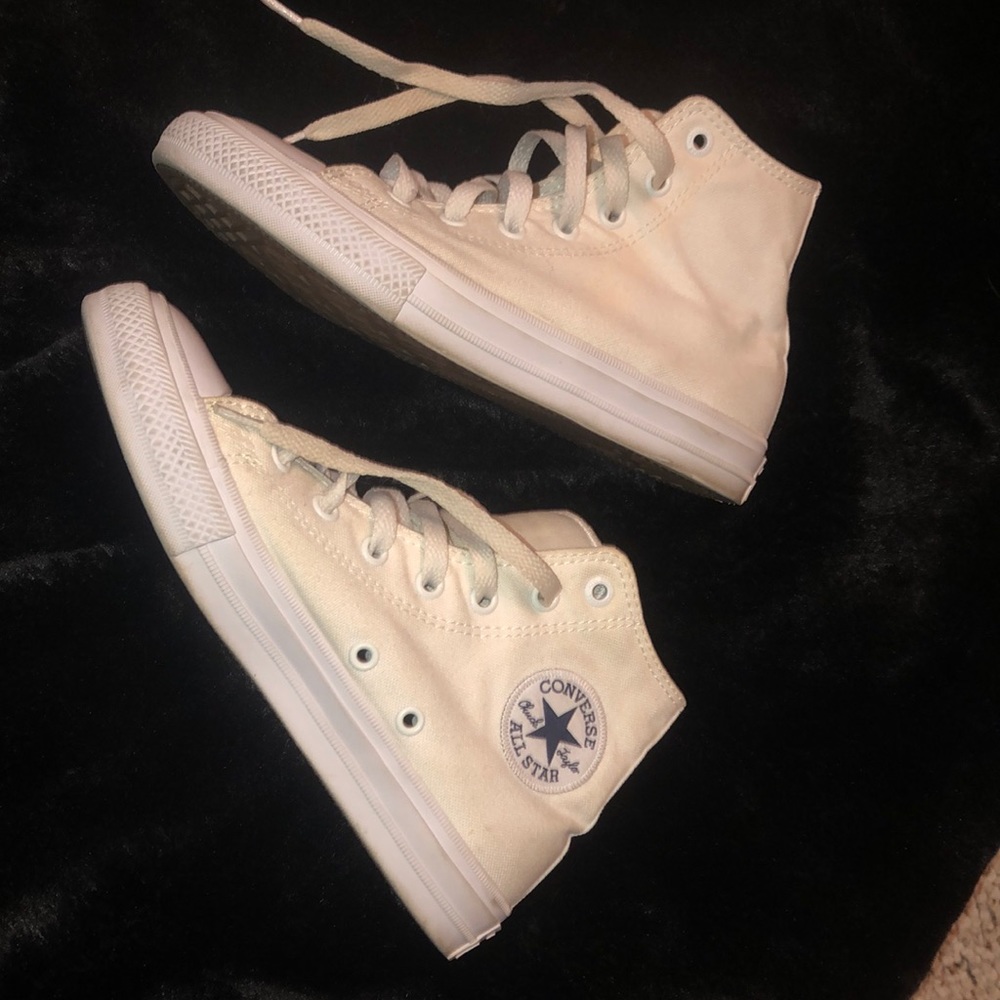 Converse - Picture 4 of 4